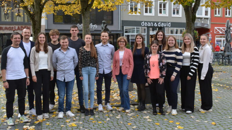 Freude über gute Prüfungsergebnisse der Auszubildenden und Studierenden am Landratsamt Schweinfurt