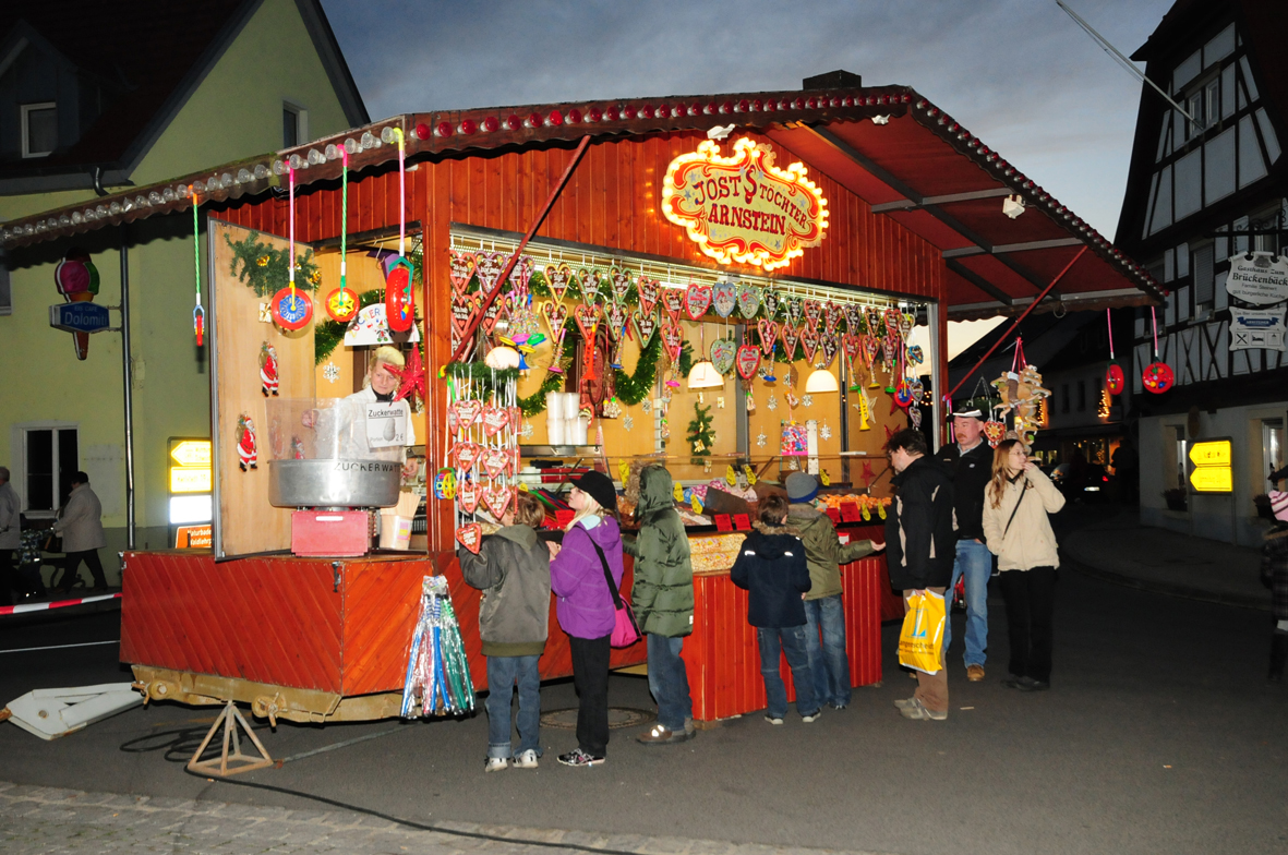 Die Uhr wird auf Weihnachten gestellt