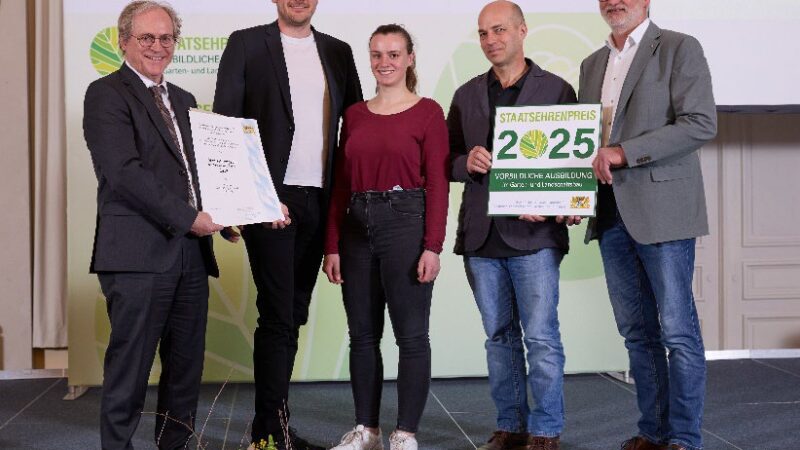 Unterfränkische Betriebe erhalten Staatsehrenpreis für vorbildliche Ausbildung im GaLaBau