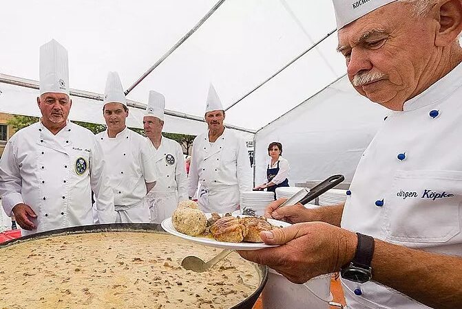 Letztmals Bürgeressen Schweinfurt 2025 zum 50-jährigen Bestehens des Vereins Schweinfurter Köche