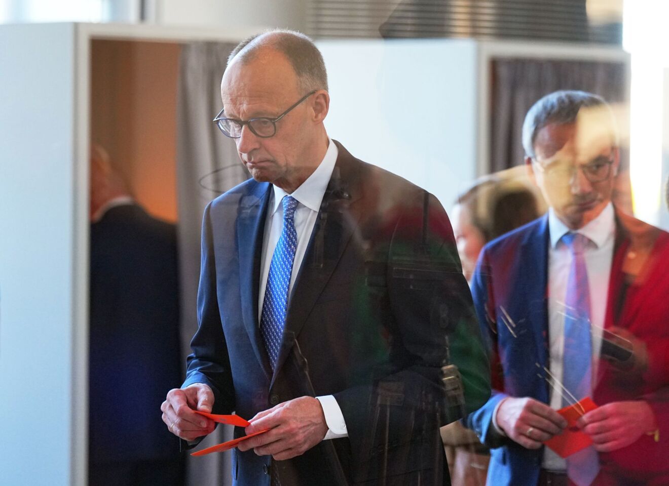 Merz im ersten Wahlgang durchgefallen